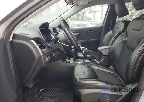 2019 Jeep Cherokee Latitude Plus из США, поврежденный, VIN 1C4PJMLB9KD309848